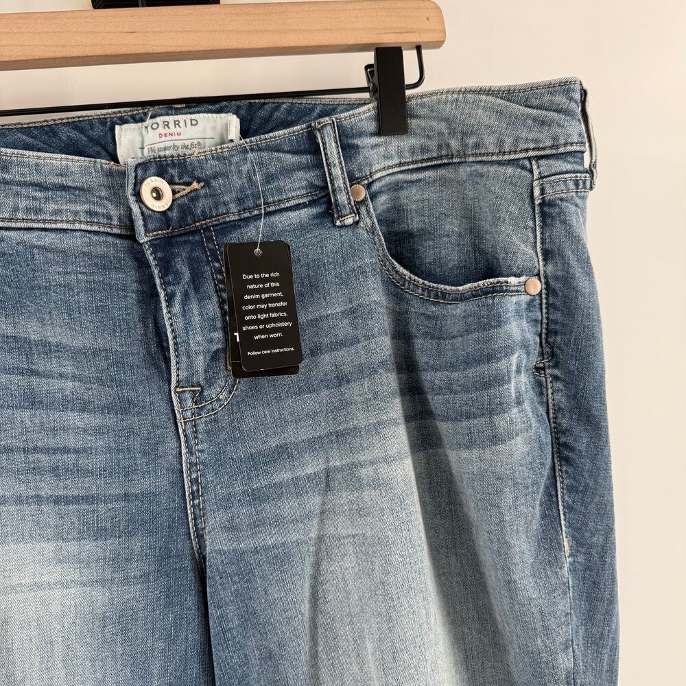 TORRID Crop Jeans Size 18 NWT Plus Skinny Davenport ‘It’s Not Love, I’m Just..’ - Picture 13 of 16